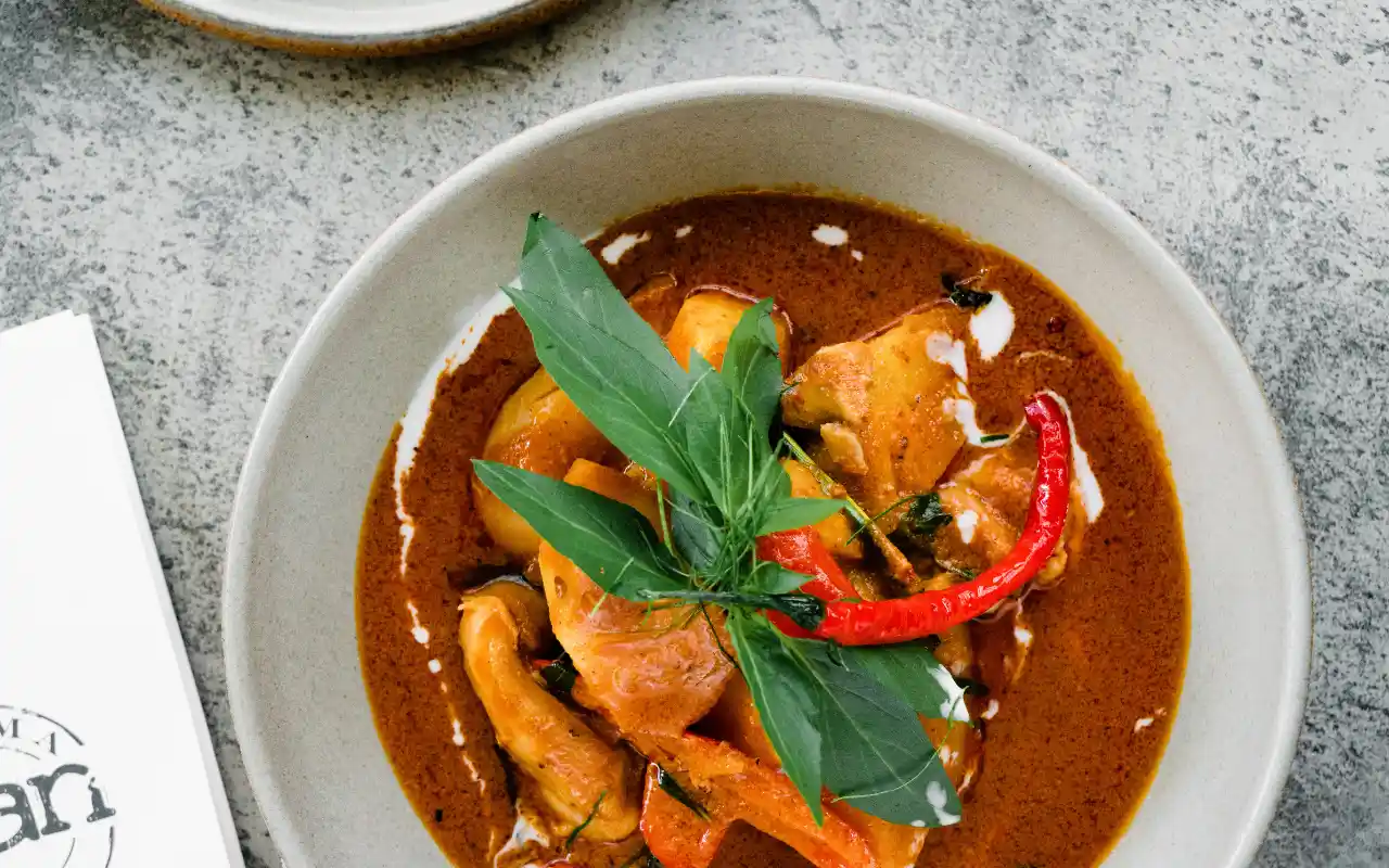 mama-san-bali-menu-red-curry-chicken